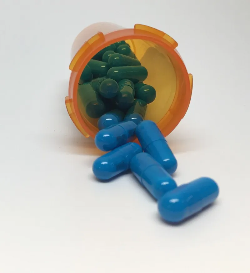 Pills, Capsules, and Hidden Gluten: What Every Celiac Needs to Know Before Opening the Medicine Cabinet